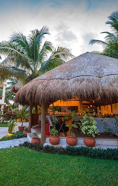 Hotel Petit Lafitte Seaside Bunglow Resort (Playa del Carmen, Mexico)