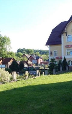 Hotelli Dom Goscinny Gerus (Lubomierz, Puola)