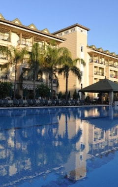 Hotel Alva Donna Beach Resort (Çolakli, Turquía)