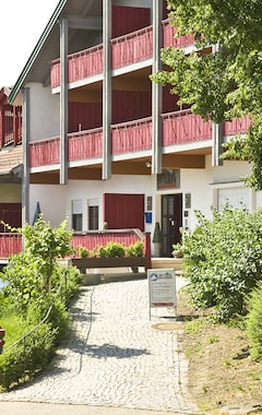 Hotelli Youngmodern Wohnen - Balkon, Tv & Gang Zur Therme (Bad Griesbach, Saksa)