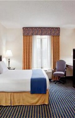 Holiday Inn Express & Suites Chesapeake, An Ihg Hotel (Chesapeake, USA)