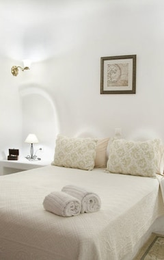 Hotelli Eleni's Village Suites (Ano Mera, Kreikka)