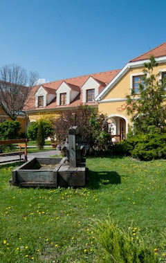 Hotel Gastland M0 Es Etterem (Szigetszentmiklós, Ungarn)