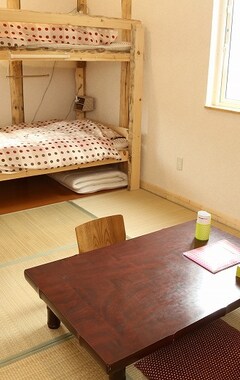 Hostel / vandrehjem Shiokari Huette (Wassamu, Japan)