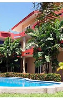 Hotelli Casa Misifus Villas & Spa (Barra de Navidad, Meksiko)