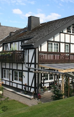 Hotelli Hennetaler Hof (Eslohe, Saksa)
