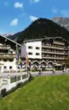 Hotelli Alpenrose Wellnesshotel (Elbigenalp, Itävalta)