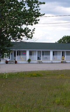 Motel La Croisiere (Les Bergeronnes, Canadá)