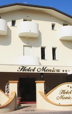 Hotel Monica (Pinarella Di Cervia, Italia)