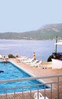 Green Bay Hotel (Karavomilos, Grækenland)