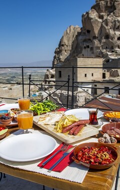 Hotelli Ikarus Cappadocia Hotel (Nevsehir, Turkki)
