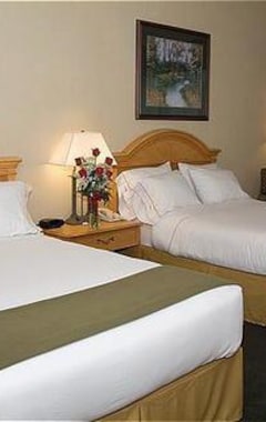 Holiday Inn Express Hotel & Suites Watertown - Thousand Islands, An Ihg Hotel (Watertown, EE. UU.)