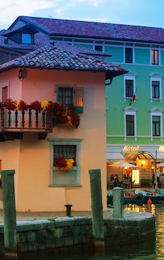 Hotel Benaco (Nago Torbole, Italia)