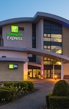 Holiday Inn Express Northampton - South, An Ihg Hotel (Northampton, Reino Unido)