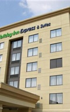 Hotel Holiday Inn Express & Suites Nepean East (Nepean, Canada)