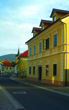 Bed & Breakfast Vila Castanea (Kostanjevica na Krki, Slovenien)