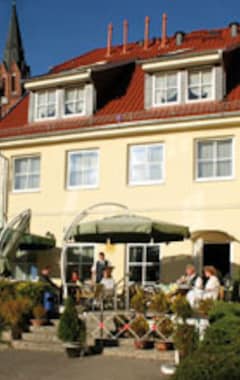Hotel Zur Burg Gmbh (Burg Stargard, Tyskland)