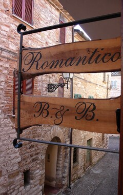 Bed & Breakfast Romantico B&B (Serra Sant'Abbondio, Italia)