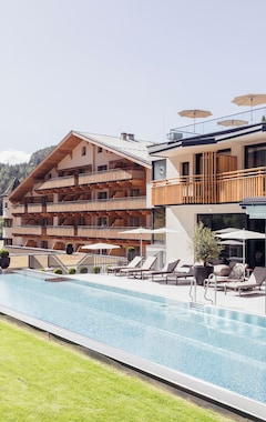 Hotel Habicher Hof S (Oetz, Austria)