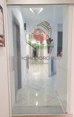 Hotel Pomodoro Bed (Castrovillari, Italia)