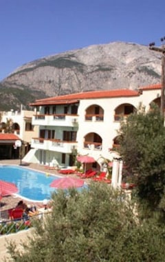 Hotel Kampos Village Resort (Kampos Marathokampos - Votsalakia, Grækenland)