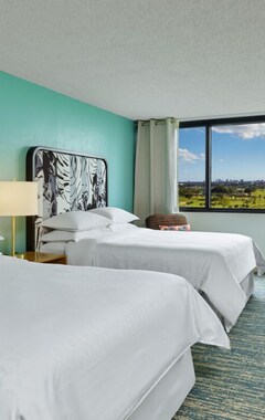 Hotel Relax & Unwind! 2 Units, Pool, Close To Port Of Miami Cruise Ship Terminals! (Miami, EE. UU.)