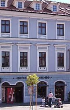 Hotelli Hotel Arcade (Banská Bystrica, Slovakia)