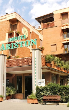 Hotel Ariston (Marina di Grosseto, Italien)