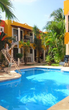 Hotel El Acuario (Playa del Carmen, Mexico)