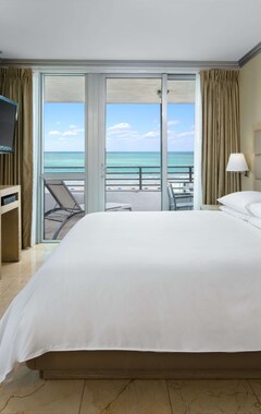 Miami Beachfront Bentley Hotel Studio Condo With Balcony (Miami Beach, USA)