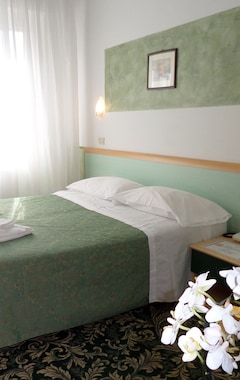 Hotelli Hotel Astoria (Desenzano del Garda, Italia)