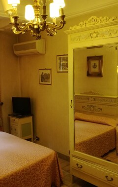Hotel Ai Savoia B&B - Guest House (Turín, Italia)