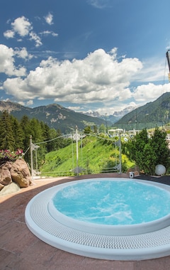 Hotel Albion Mountain Spa Resort Dolomites (Ortisei, Italia)