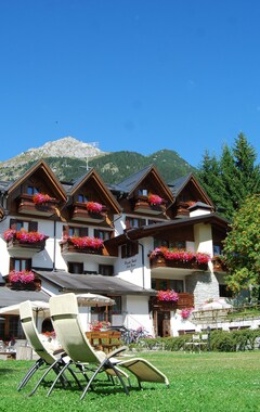 Hotelli Il Piccolo Dolomiti Resort (Andalo, Italia)