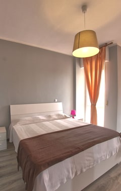 Hotel Apartamento vacacional en Riviera residencia (Pietra Ligure, Italia)