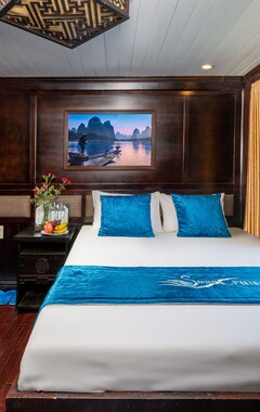 Hotel Swan Cruises Halong (Hong Gai, Vietnam)
