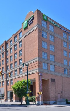 Holiday Inn Express & Suites Buffalo Downtown, An Ihg Hotel (Buffalo, EE. UU.)