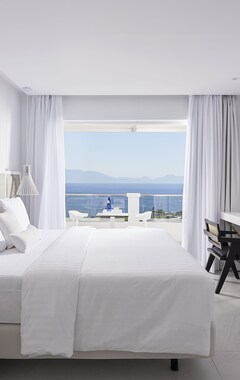 Dimitra Beach Hotel & Suites (Psalidi, Grecia)