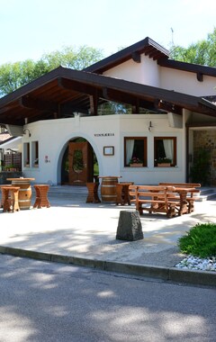 Hotelli Vinnaeria La Baita (Capriva del Friuli, Italia)