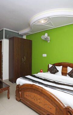 OYO 11063 Hotel Suncity (Faridabad, India)