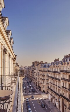 Grand Powers Hotel (París, Francia)