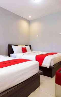 Hotel RedDoorz Plus @ Paal 2 Manado (Manado, Indonesia)