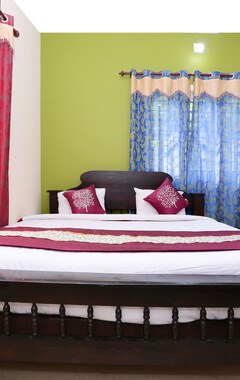 Hotel OYO 10421 La Flora Resorts (Wayanad, India)