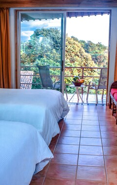 Hotel Si Como No Resort & Wildlife Refuge (Quepos, Costa Rica)