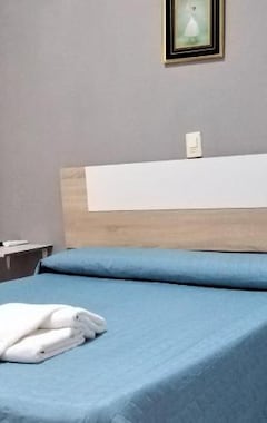 Hotel Habitaciones A Primera Linea De Playa (Valencia, España)