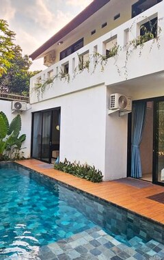 Hotel Villa Amethyst M-92 5br With Private Pool Dago Pakar (Makale, Indonesien)