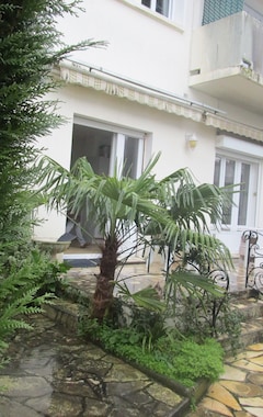 Hele huset/lejligheden Appartement Avec Terrasse + Jardin, 3 Chambres à 200m De La Plage De Foncillon ! (Royan, Frankrig)