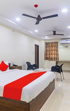 Hotel OYO Flagship Karan Suites (Hyderabad, Indien)