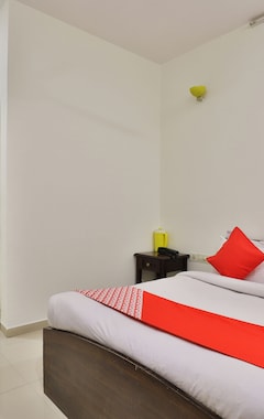 Hotelli OYO 2494 Hotel Shree Plaza (Bharuch, Intia)