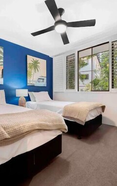 Hotelli Copacabana Holiday Apartments (Surfers Paradise, Australia)